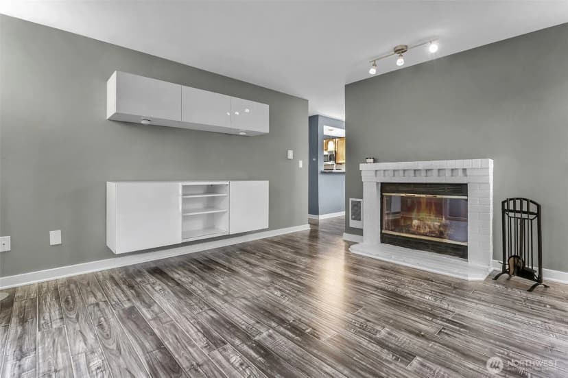 Property photo for 6700 Ne 182nd Street #c104, Kenmore photo 8