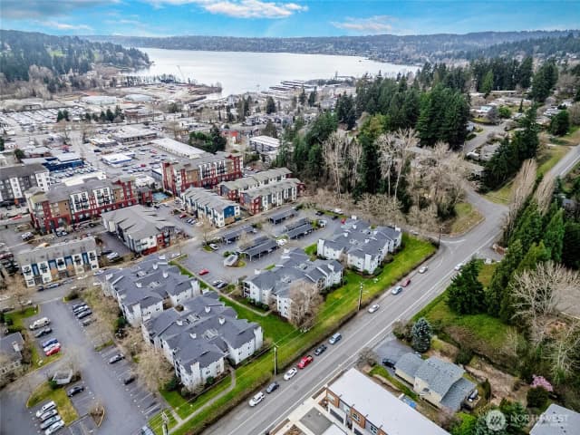 Property photo for 6700 Ne 182nd Street #c104, Kenmore photo 2