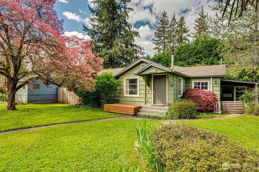 Property photo for 1065 9th Street, Washougal