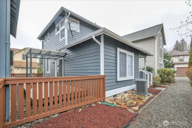Property photo for 25123 Roberts Drive #504, Black Diamond photo 4