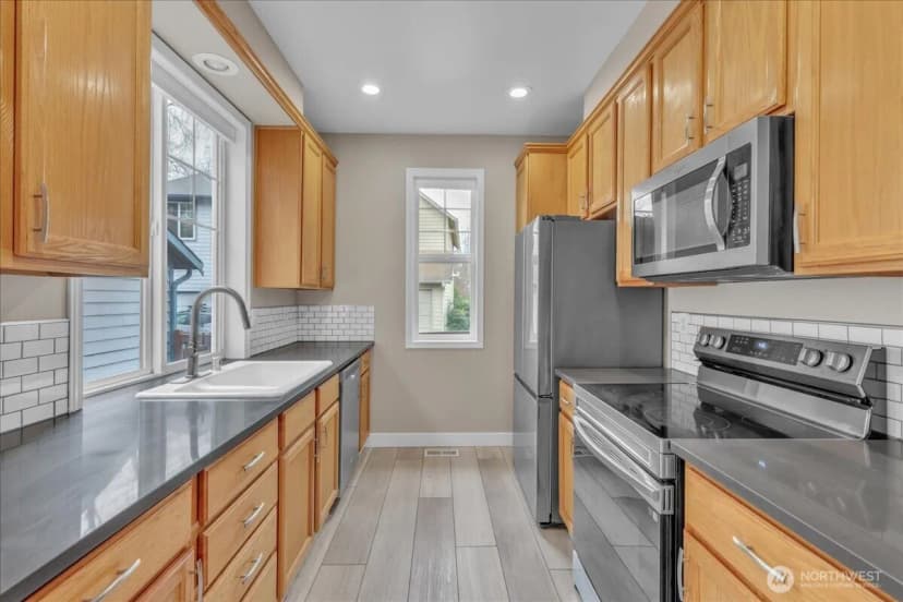 Property photo for 25123 Roberts Drive #504, Black Diamond photo 13
