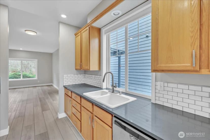 Property photo for 25123 Roberts Drive #504, Black Diamond photo 14