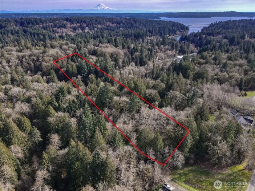 Property photo for 12402 131st Street Nw, Gig Harbor photo 2