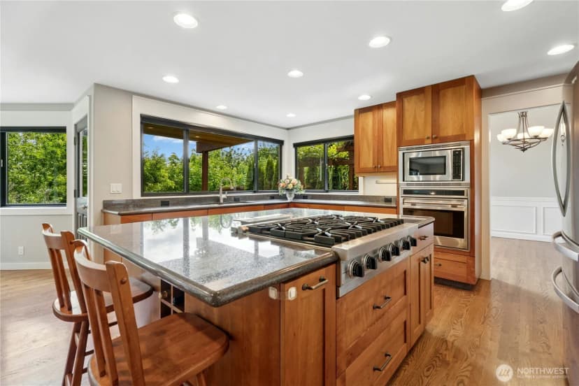 Property photo for 15102 93rd Place Ne, Bothell photo 15