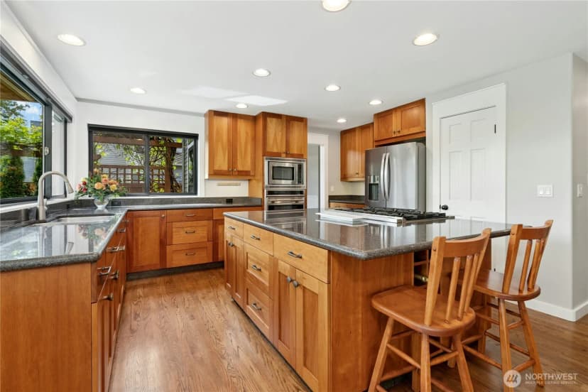 Property photo for 15102 93rd Place Ne, Bothell photo 14