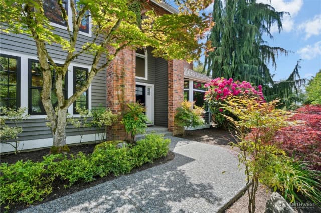 Property photo for 15102 93rd Place Ne, Bothell photo 3