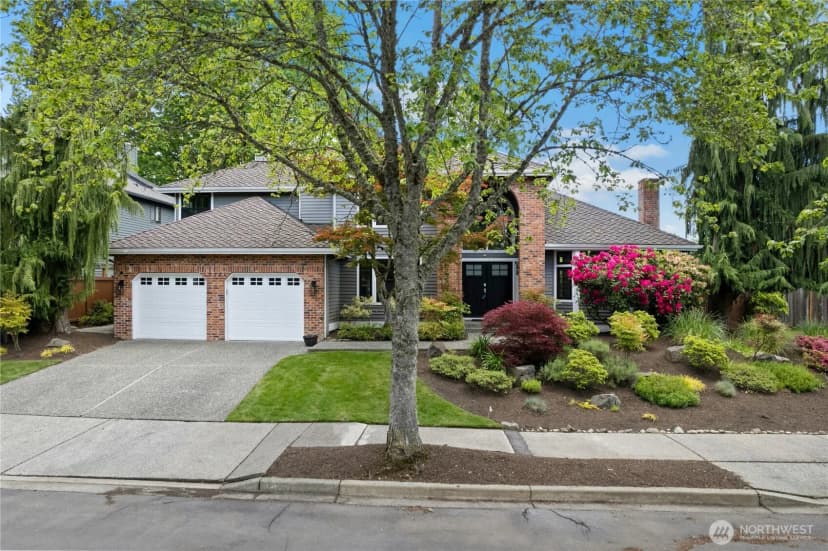 Property photo for 15102 93rd Place Ne, Bothell photo 2