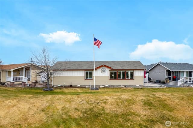 Property photo for 17693 Nw Road 5 #52, Quincy