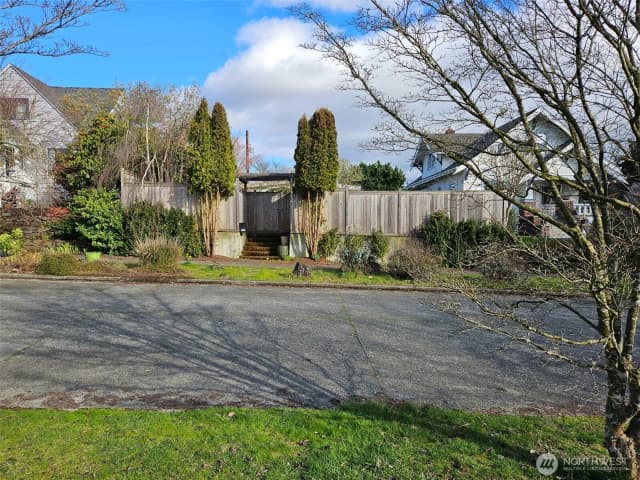 Property photo for 5912 45th Avenue Sw, Seattle