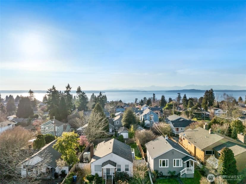 Property photo for 5912 45th Avenue Sw, Seattle photo 17