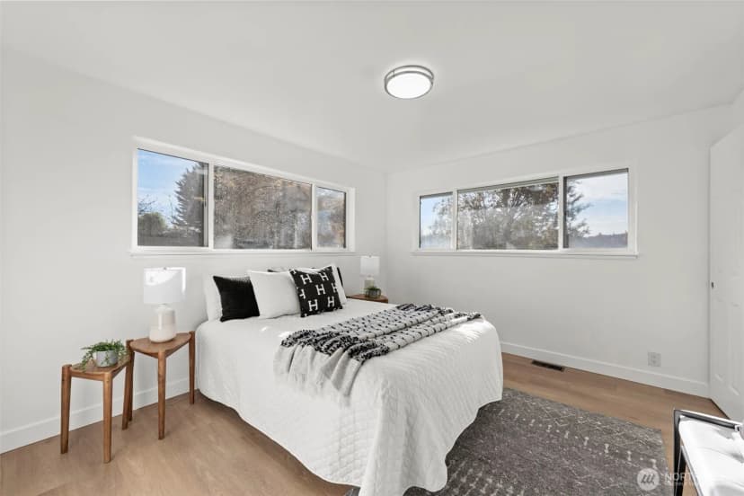 Property photo for 8305 Duncan Ave S, Seattle photo 4
