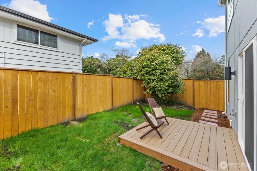 Property photo for 6530 18th Avenue Sw #b, Seattle photo 16