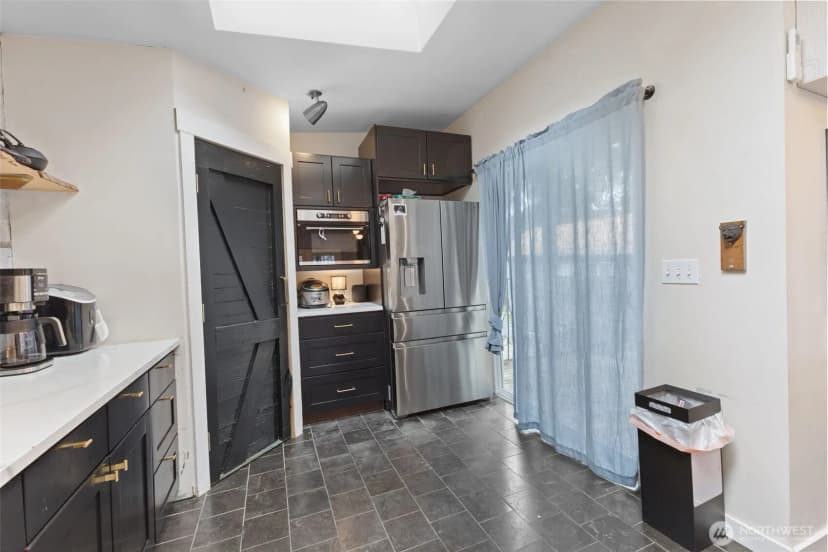 Property photo for 1053 S Southern Street, Seattle photo 7