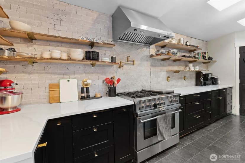 Property photo for 1053 S Southern Street, Seattle photo 6