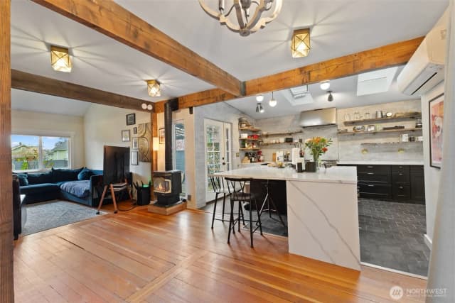 Property photo for 1053 S Southern Street, Seattle photo 3