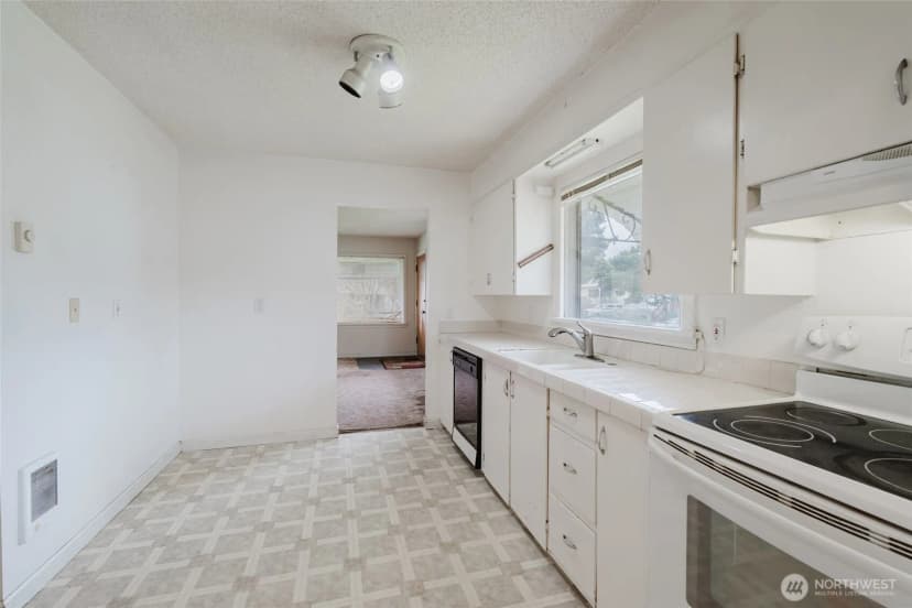 Property photo for 508 Yew Street, Centralia photo 11