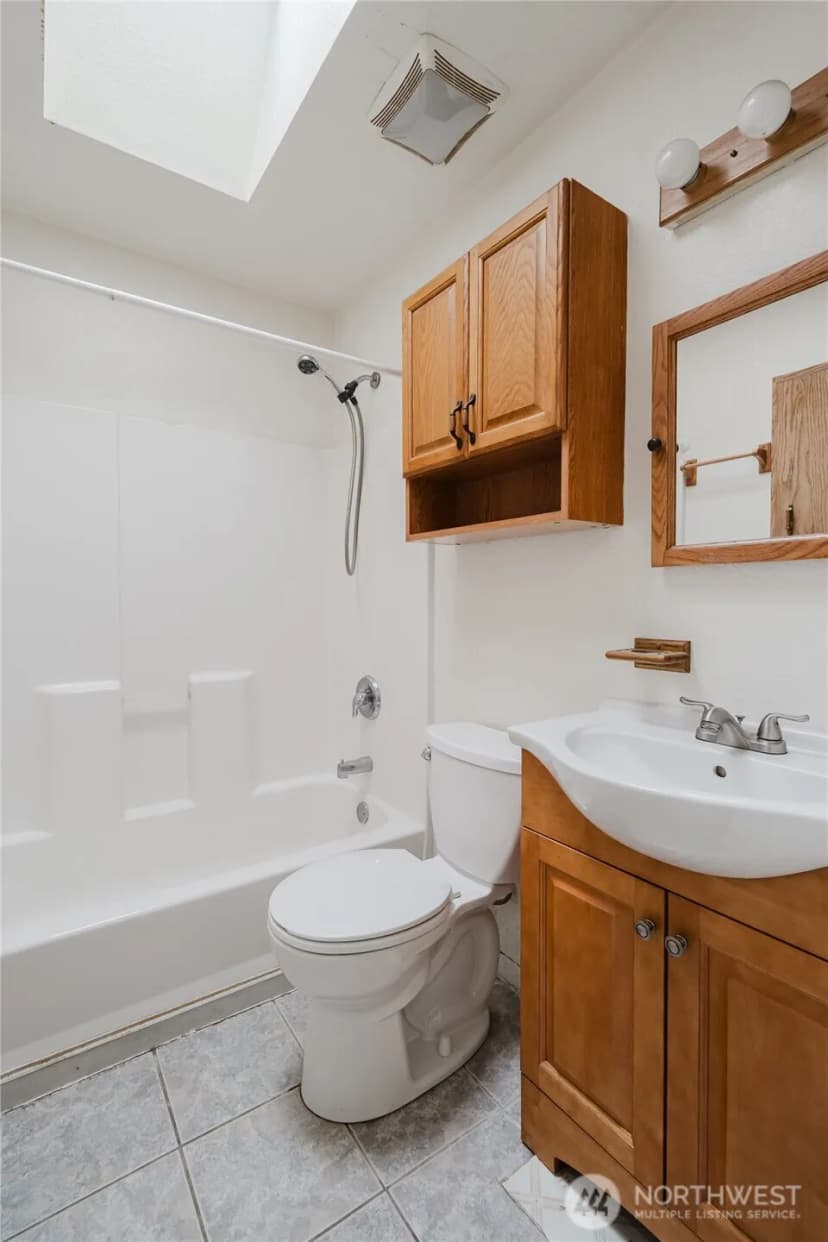 Property photo for 508 Yew Street, Centralia photo 16