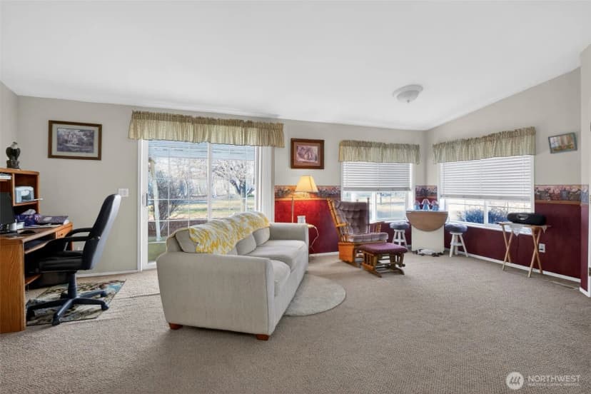 Property photo for 2305 Cherry Blossom Drive, Ephrata photo 9