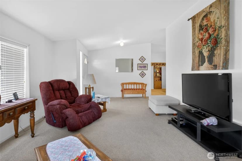 Property photo for 2305 Cherry Blossom Drive, Ephrata photo 4