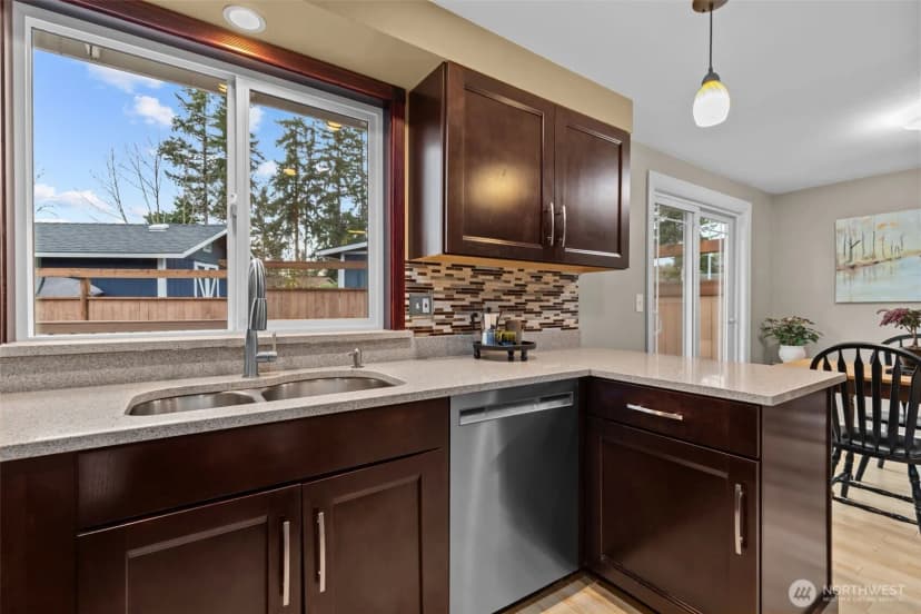 Property photo for 624 217th Street Sw, Bothell photo 13