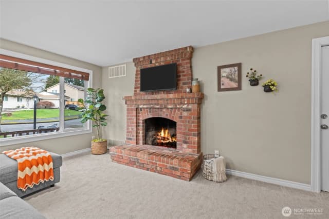 Property photo for 624 217th Street Sw, Bothell photo 5