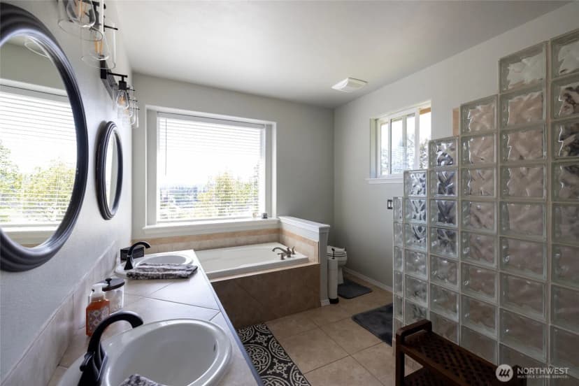 Property photo for 1895 Se Maple Drive, Chehalis photo 17