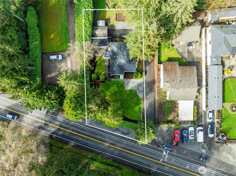 Property photo for 13015 Des Moines Memorial Drive S, Burien photo 31