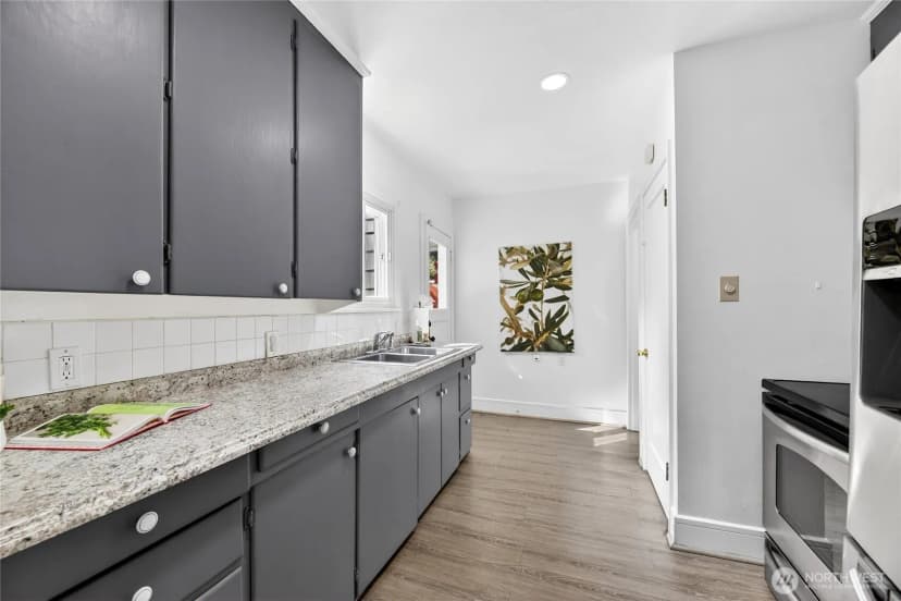 Property photo for 13015 Des Moines Memorial Drive S, Burien photo 15