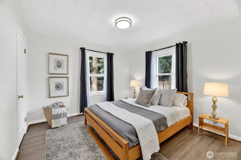 Property photo for 13015 Des Moines Memorial Drive S, Burien photo 11