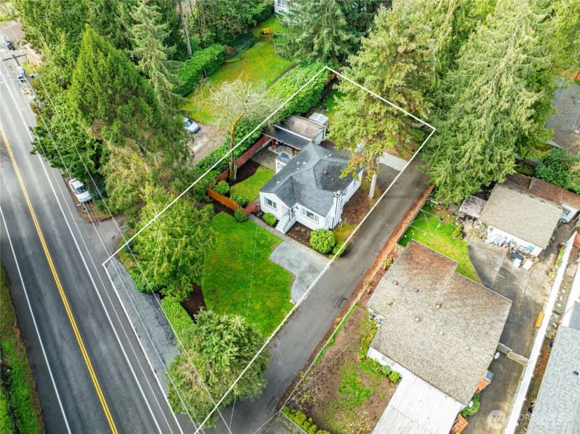 Property photo for 13015 Des Moines Memorial Drive S, Burien photo 30