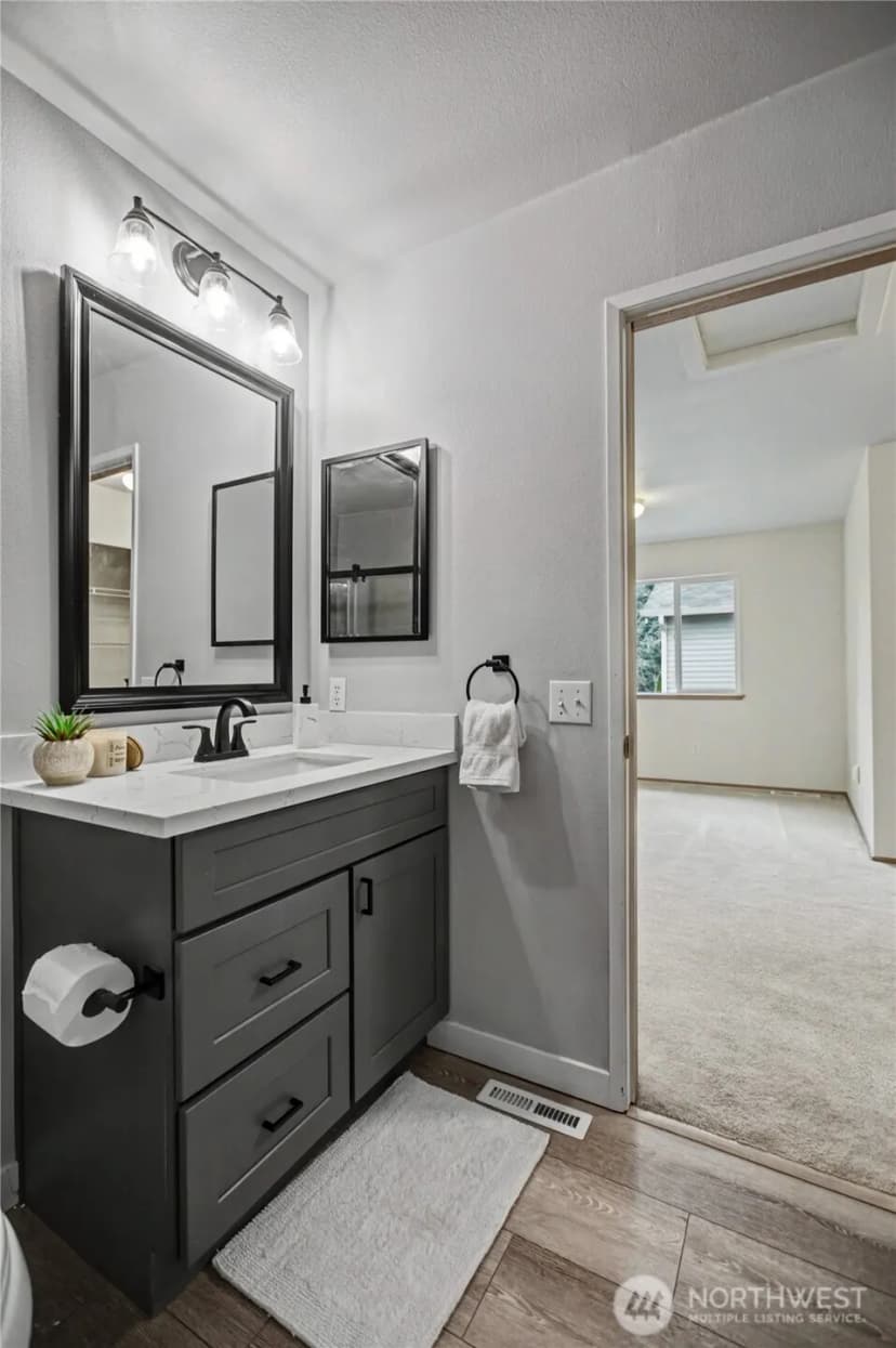 Property photo for 2261 Wallace Loop, Dupont photo 32