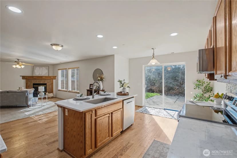 Property photo for 2261 Wallace Loop, Dupont photo 13
