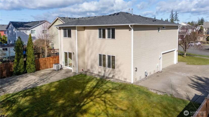 Property photo for 2261 Wallace Loop, Dupont photo 40