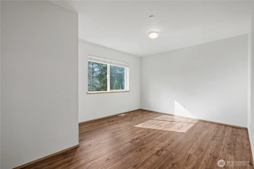 Property photo for 2261 Wallace Loop, Dupont photo 33