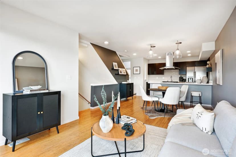 Property photo for 2046 14th Avenue W #b, Seattle photo 7