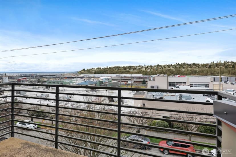 Property photo for 2046 14th Avenue W #b, Seattle photo 22