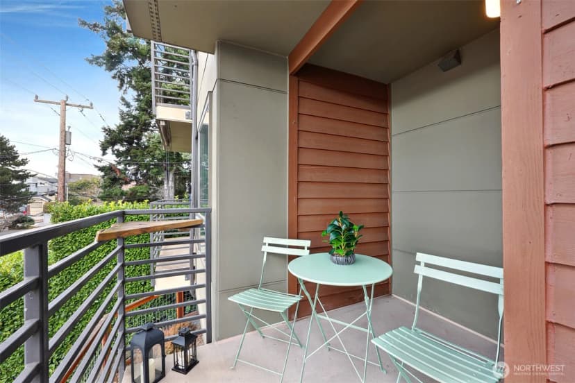 Property photo for 2046 14th Avenue W #b, Seattle photo 14