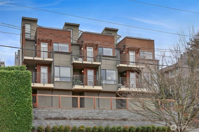 Property photo for 2046 14th Avenue W #b, Seattle