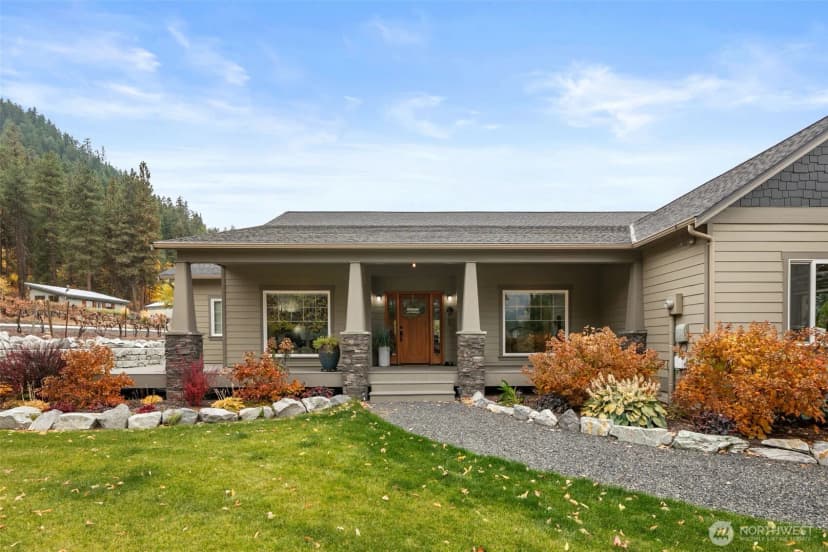 Property photo for 11709 Pear Tree Court, Leavenworth photo 2