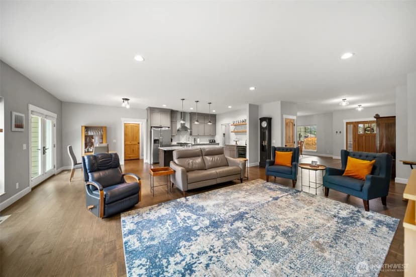 Property photo for 11709 Pear Tree Court, Leavenworth photo 9