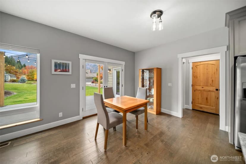 Property photo for 11709 Pear Tree Court, Leavenworth photo 13