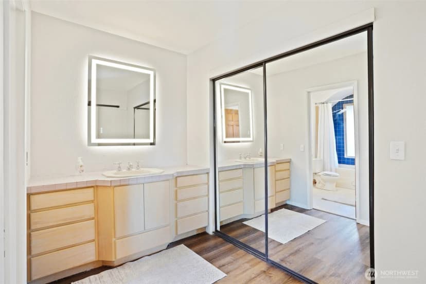 Property photo for 3308 N Narrows Drive, Tacoma photo 18