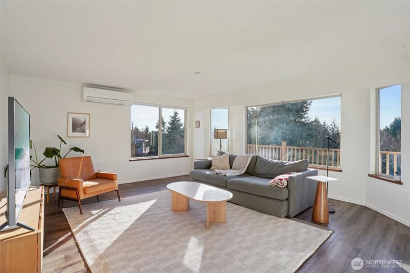 Property photo for 3308 N Narrows Drive, Tacoma photo 6