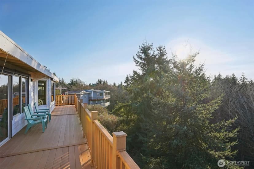 Property photo for 3308 N Narrows Drive, Tacoma photo 23