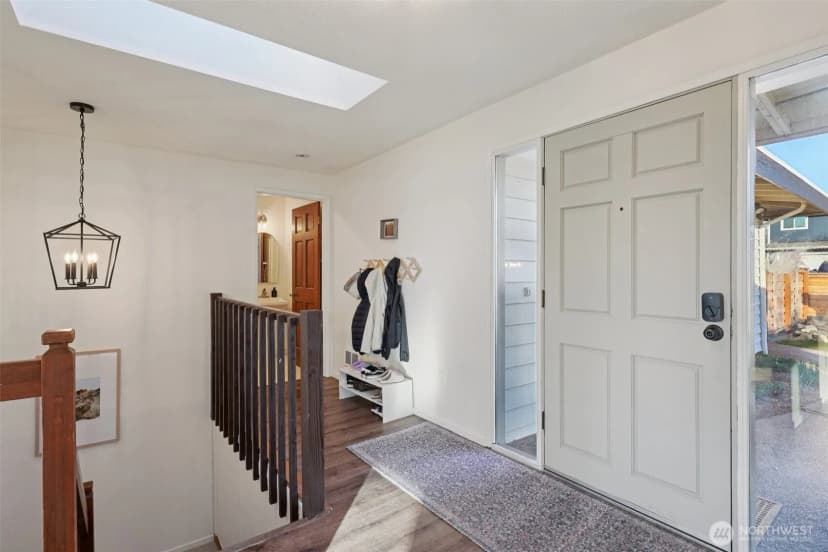 Property photo for 3308 N Narrows Drive, Tacoma photo 3