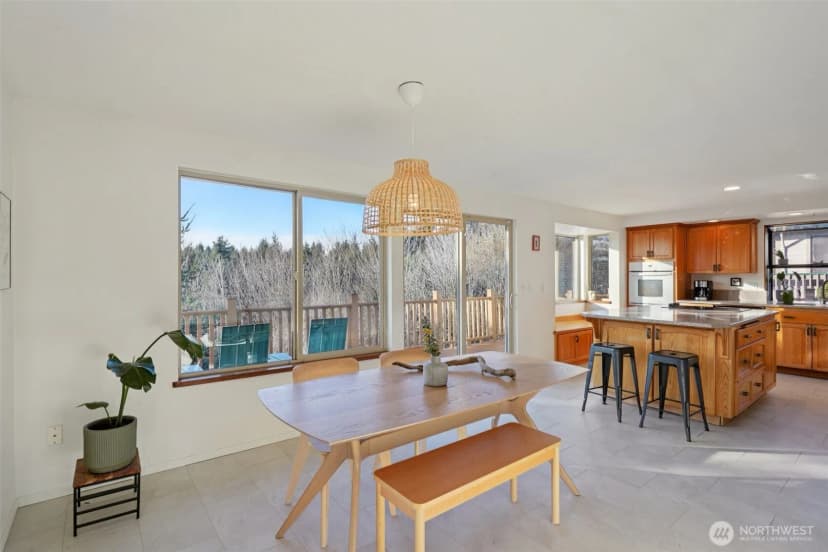 Property photo for 3308 N Narrows Drive, Tacoma photo 9