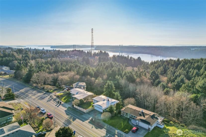 Property photo for 3308 N Narrows Drive, Tacoma photo 29