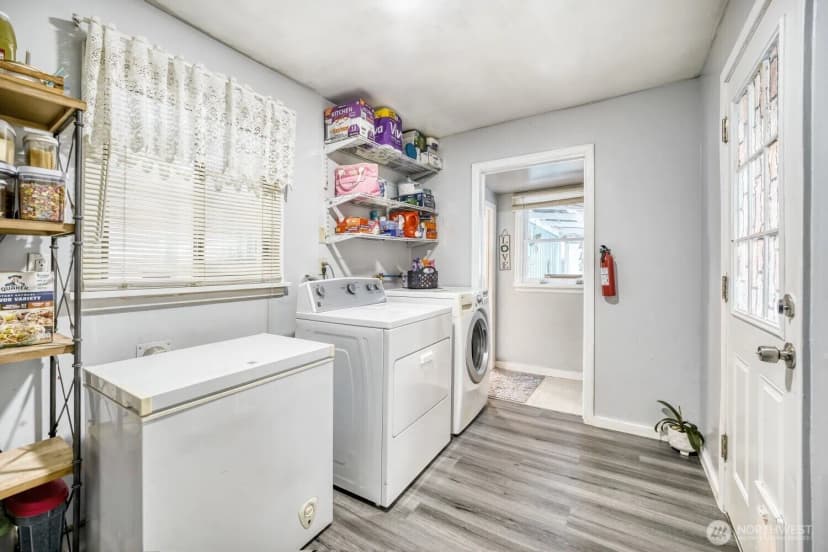 Property photo for 414 116th Place Sw, Everett photo 24