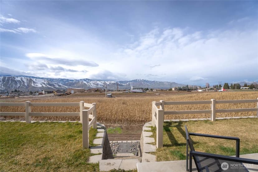 Property photo for 2247 S Mystical Loop, East Wenatchee photo 25