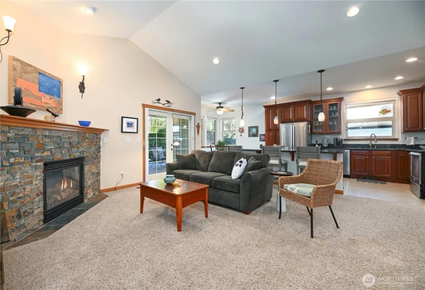 Property photo for 965 Chestnut Loop, Mount Vernon photo 16
